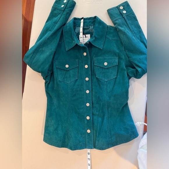 Suede Emerald Green Jacket, snap button, women’s Small NWOT -✨ Originally $150 - Picture 10 of 11